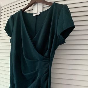 Dark teal/green shortsleeved dress